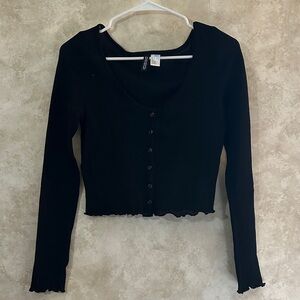 Black Button-Up Cropped Cardigan